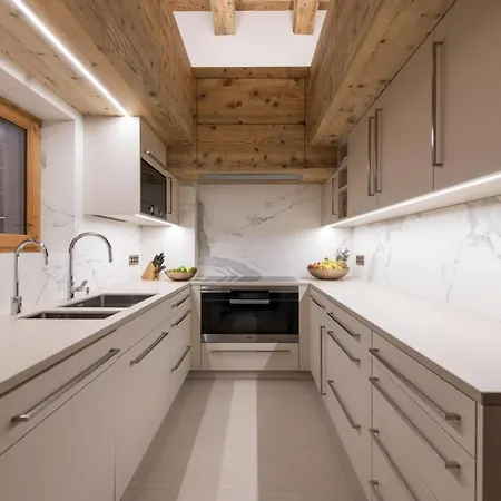 Mountain Luxe Chalet In Jacuzzi Σαλέ